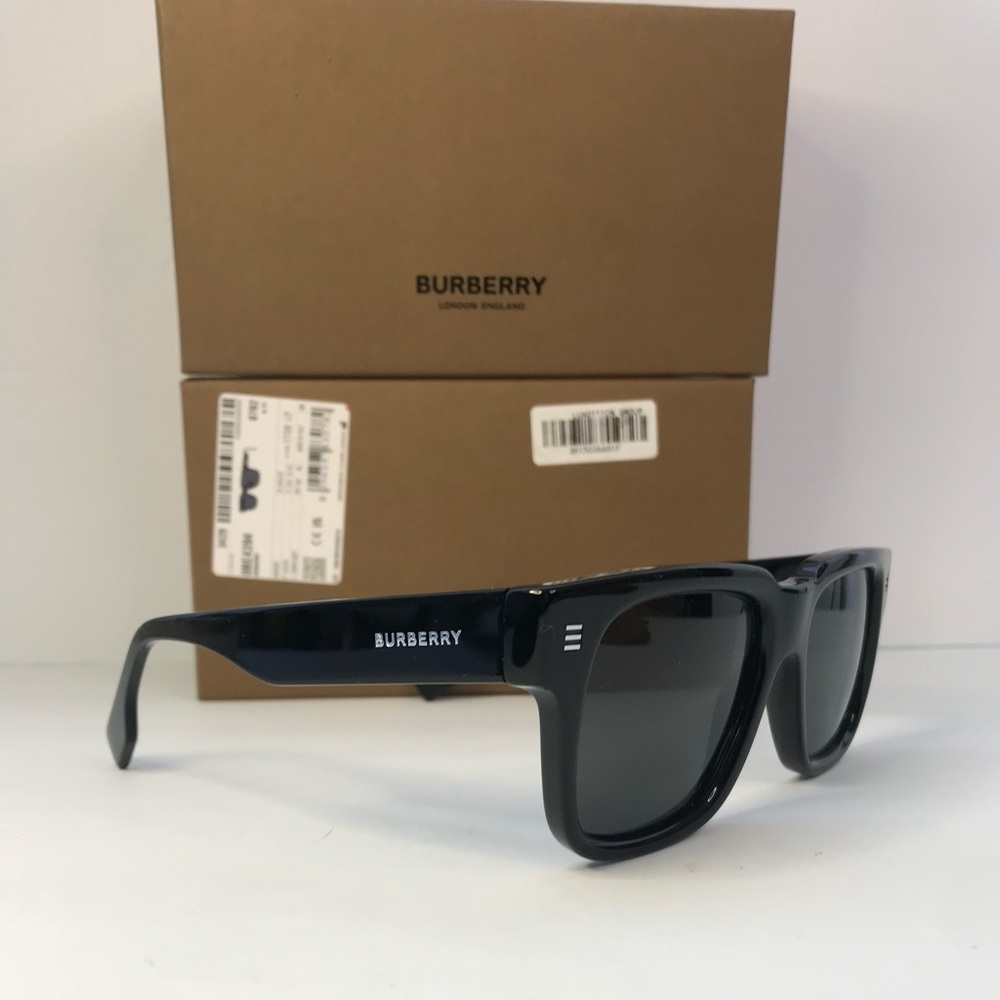 New - BURBERRY Hayden BE4394 square sunglass black frame with dark grey lenses.